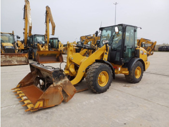 Wheel loader CATERPILLAR 906M