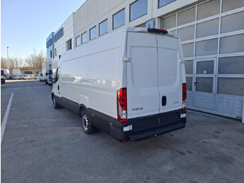 Passenger van IVECO Daily 35S14V: picture 3