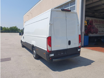 Passenger van IVECO Daily 35S16V: picture 3