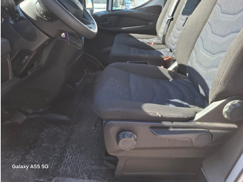 Passenger van IVECO Daily 35S16V: picture 5