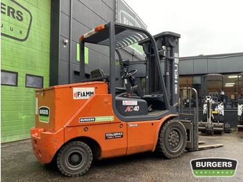 New Electric forklift Heli Heftruck AC40: picture 2
