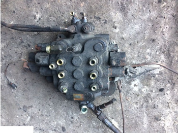 Hydraulic valve JCB