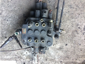 Hydraulic valve for Backhoe loader JCB 4cx 2014 r. Rozdzielacz Przedni: picture 2 Hydraulic valve for Backhoe loader JCB 4cx 2014 r. Rozdzielacz Przedni: picture 2