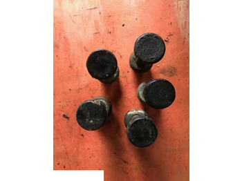 Wheel bolt JCB