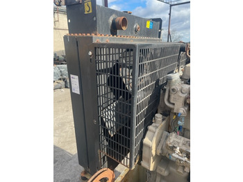 Radiator for Agricultural machinery John Deere - chłodnica wody RE507890: picture 2 Radiator for Agricultural machinery John Deere - chłodnica wody RE507890: picture 2