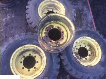 Wheel and tire package MANITOU