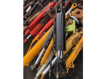 Hydraulic cylinder for Agricultural machinery Matbro ts 280 ts 290 siłownik wychyłu łyźki: picture 4