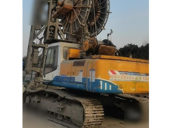 Pile driver BAUER