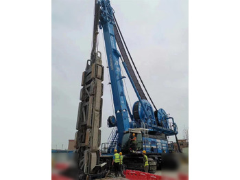 Crawler crane SOILMEC