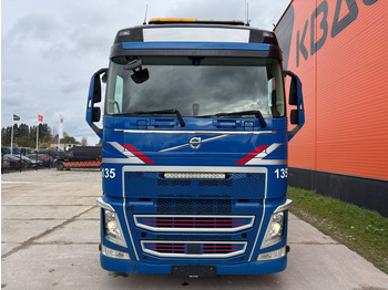 Cab chassis truck Volvo FH 500 8x4*4 FOR SALE AS CHASSIS / GCW 70 ton / PTO / CHASSIS L=6420 mm: picture 3 Cab chassis truck Volvo FH 500 8x4*4 FOR SALE AS CHASSIS / GCW 70 ton / PTO / CHASSIS L=6420 mm: picture 3