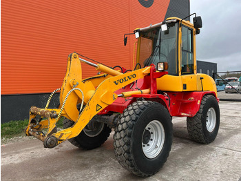 Wheel loader Volvo L 30 B-Z/X 4x4 AC / QUICK COUPLER: picture 2