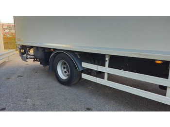 Refrigerator truck Renault Premium 270 DXI: picture 5 Refrigerator truck Renault Premium 270 DXI: picture 5