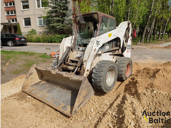 Skid steer loader BOBCAT S250