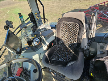 Farm tractor Claas Axion 960: picture 5