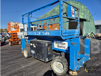 Scissor lift GENIE