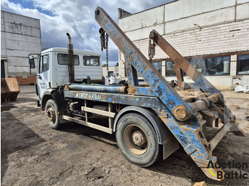 Skip loader truck Mercedes-Benz 1722: picture 3