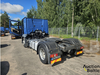 Tractor unit Mercedes-Benz Actros 1843: picture 4