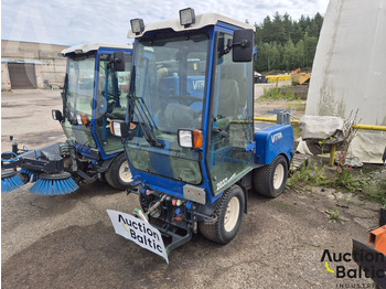 Road sweeper