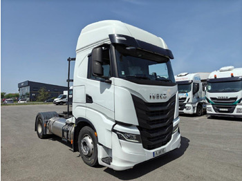 Tractor unit IVECO S-WAY