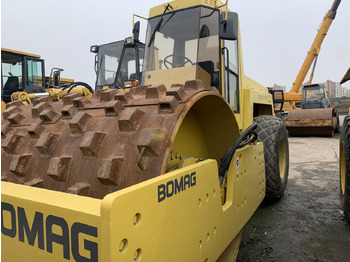 Roller BOMAG