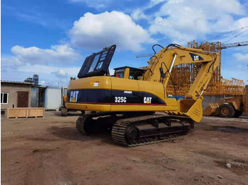 Crawler excavator CATERPILLAR 325C: picture 2
