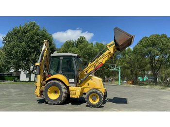 Backhoe loader