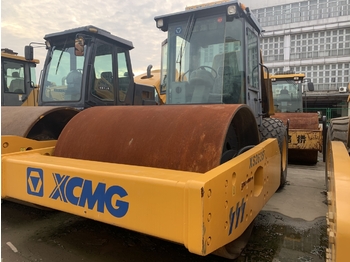 Roller XCMG XS263S