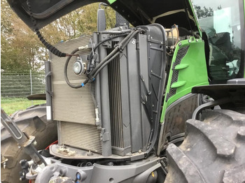 Farm tractor Fendt 828 PROFI PLUS: picture 4