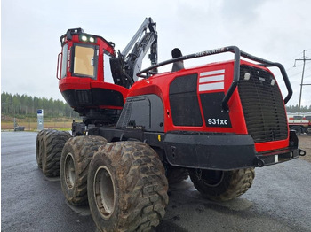Forestry harvester Komatsu 931XC: picture 2