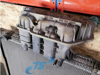 Radiator for Truck MAN Cooling radiator 81061016477: picture 4