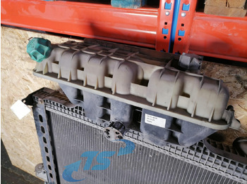 Radiator for Truck MAN Cooling radiator 81061016477: picture 5