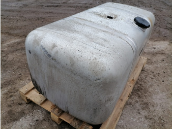 Fuel tank for Truck Mercedes-Benz Kütusepaak 390L A9604701303: picture 4 Fuel tank for Truck Mercedes-Benz Kütusepaak 390L A9604701303: picture 4