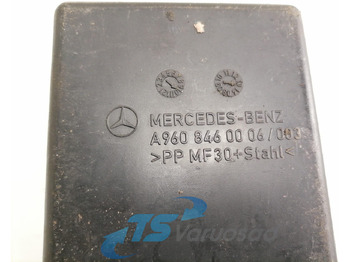 Universal part for Truck Mercedes-Benz Salongi plastik A9608460006: picture 4