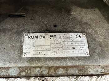 Vacuum truck Mercedes-Benz 818 4X2 ROM Toilettenwagen: picture 3