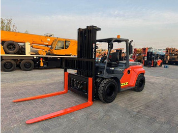 Diesel forklift TOYOTA