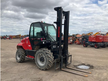 Rough terrain forklift Manitou M30-4: picture 4