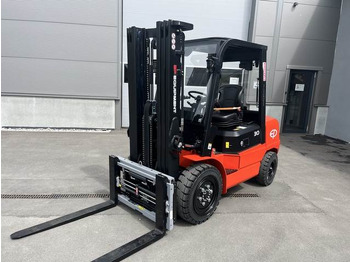 Electric forklift