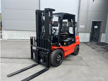 Electric forklift