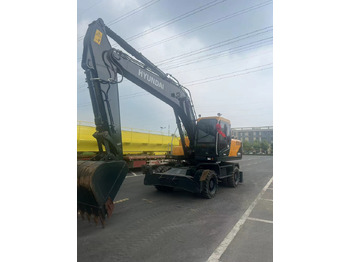 Wheel excavator HYUNDAI