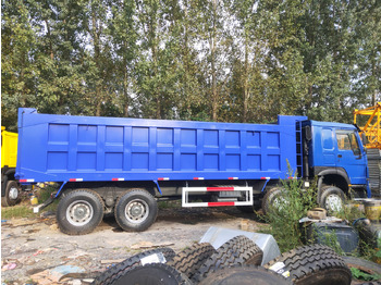 Tipper Sinotruk HOWO 371 8*4 Dump truck: picture 2