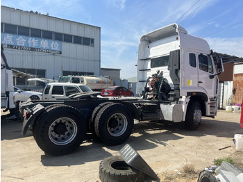 Tractor unit Howo 6x4: picture 4