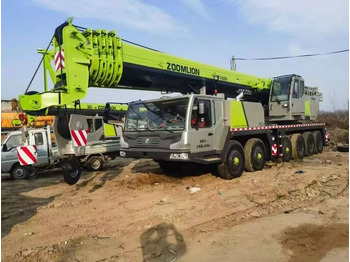 Mobile crane ZOOMLION ZTC1000V