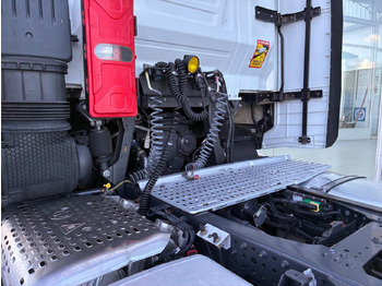 Tractor unit Cabeza Tractora IVECO 460 AUTOMATICO INTARDER ADR: picture 5 Tractor unit Cabeza Tractora IVECO 460 AUTOMATICO INTARDER ADR: picture 5