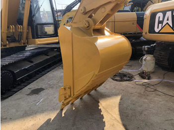 Crawler excavator CATERPILLAR 320 BL CAT  320BL: picture 3