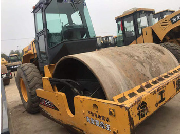 Road roller XCMG XS263J: picture 5