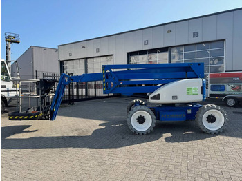 Articulated boom NIFTYLIFT