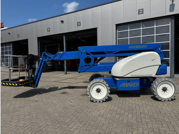 Articulated boom NIFTYLIFT