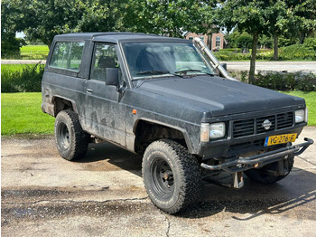 Car NISSAN