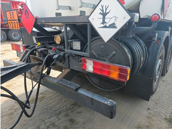 Tank truck Mercedes-Benz Actros 2544 6x2 Tankwagen: picture 3