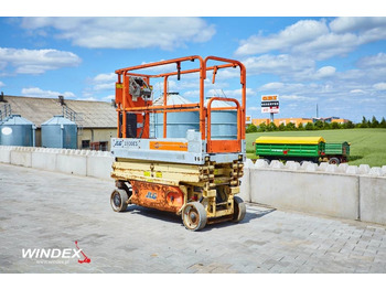 Scissor lift JLG